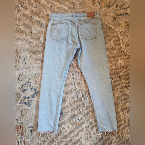 Levi's Big E 501 jeans, like new! Buttonfly,  sz 32 with 28" inseam - Picture 4 of 11